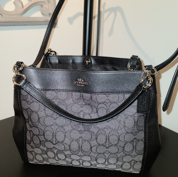 Coach Black Small Lexy Signature Jacquard & Leather Shoulder Crossbody Bag - Picture 10 of 13